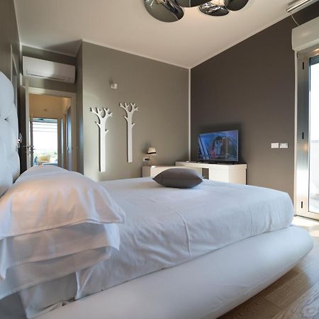 The One Hotel - Designed For Adults - Pet Lovers Riccione Extérieur photo